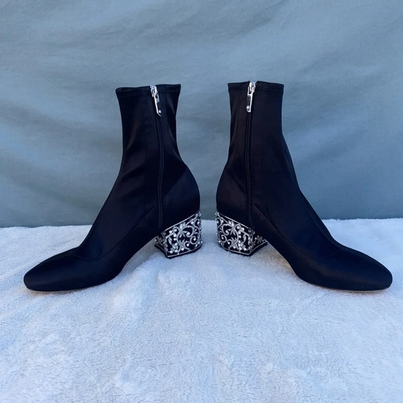 EUC Badgley Mischka Womens Size 8 Martine Satin Block Heel Sock Boot Rhinestones - Picture 1 of 9